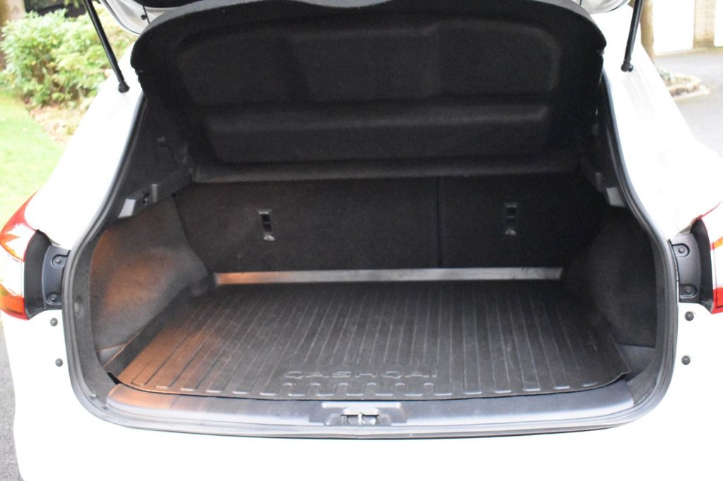 Used Nissan Qashqai 2014 for sale - 77546992: Photo 19