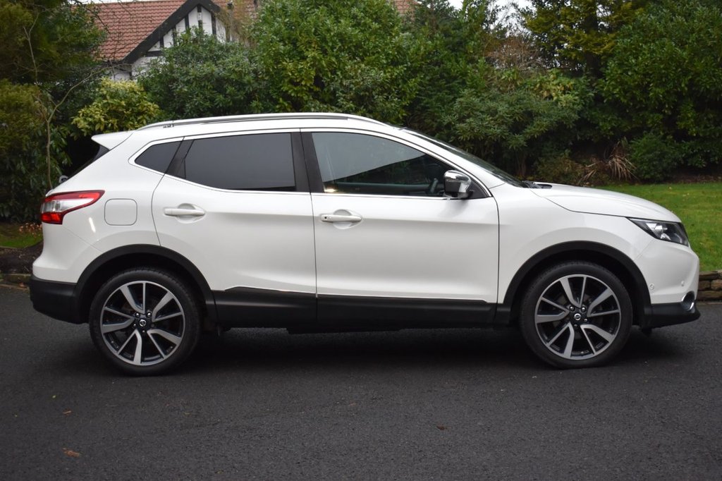 Used Nissan Qashqai 2014 for sale - 77546992: Photo 2