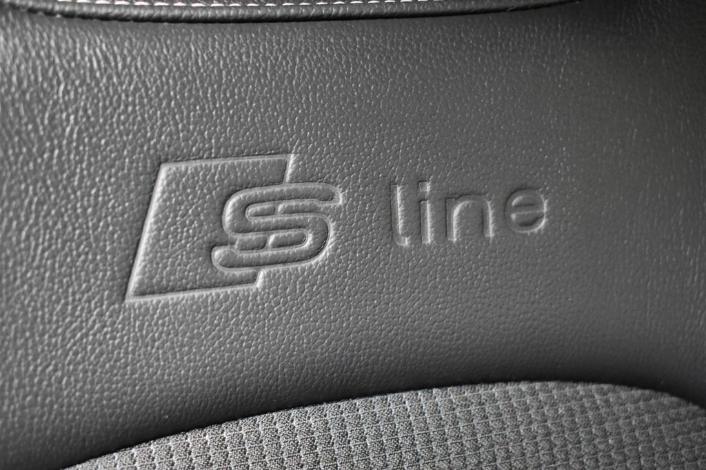 Used Audi A1 2013 for sale - 76068358: Photo 15