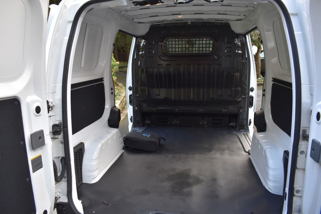 Used Nissan e-NV200 2018 for sale - 77027139: Photo 17