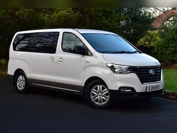 2019 (19) - 2.5 CRDi SE Nav MPV 5dr Diesel Manual Euro 6 (136 ps)