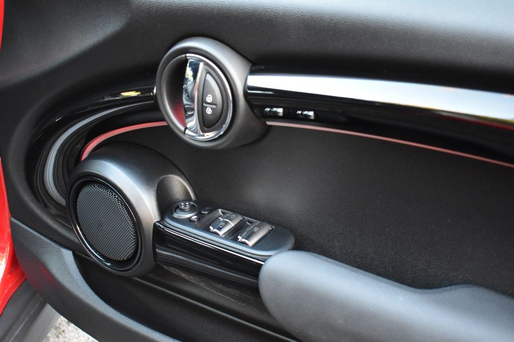 Used MINI Convertible 2022 for sale - 76417634: Photo 15