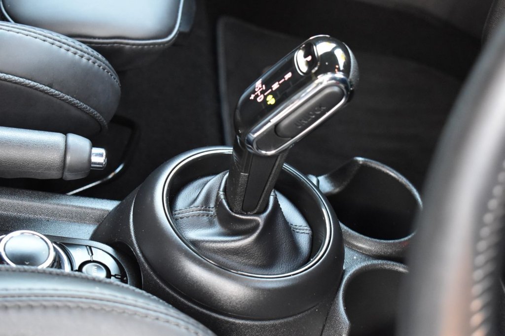 Used MINI Convertible 2022 for sale - 76417634: Photo 7