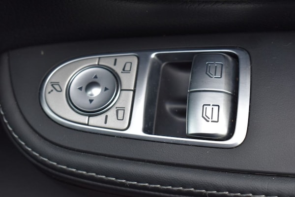 Used Mercedes-Benz V-Class 2019 for sale - 75703727: Photo 25