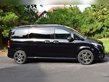 Used Mercedes-Benz V-Class 2019 for sale - 75703727: Photo