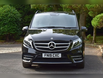Used Mercedes-Benz V-Class 2019 for sale - 75703727: Photo