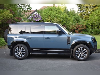 Used Land Rover Defender 2021 for sale - 78758272: Photo