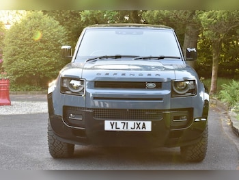 Used Land Rover Defender 2021 for sale - 78758272: Photo