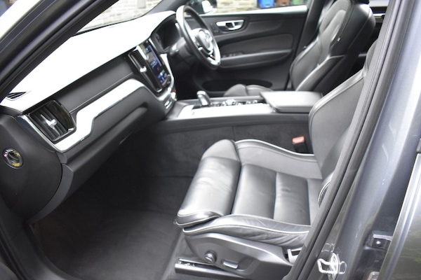 Used Volvo XC60 2021 for sale - 75068136: Photo 11