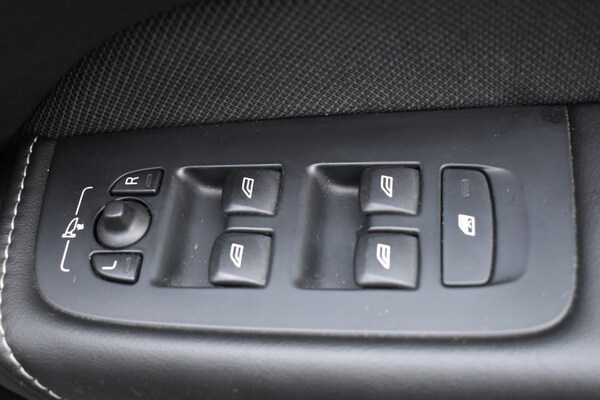 Used Volvo XC60 2021 for sale - 75068136: Photo 23