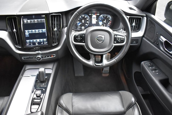 Used Volvo XC60 2021 for sale - 75068136: Photo 5