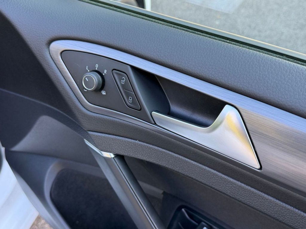 Used Volkswagen Golf 2020 for sale - 77936975: Photo 21