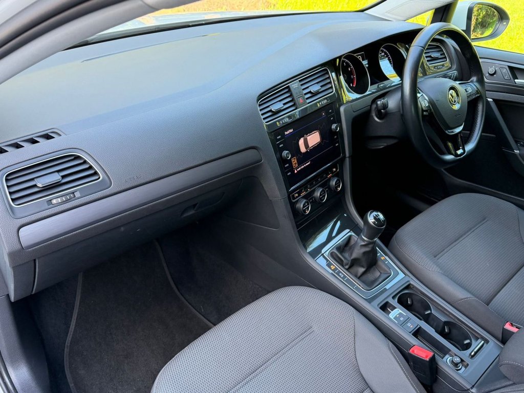 Used Volkswagen Golf 2020 for sale - 77936975: Photo 28