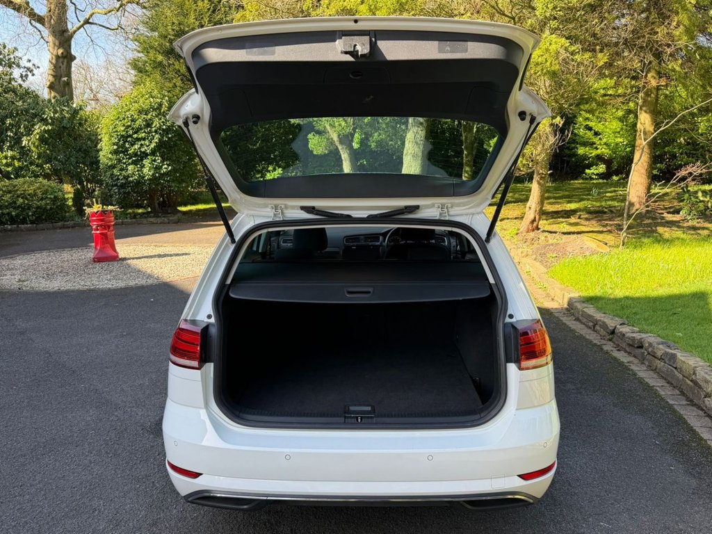 Used Volkswagen Golf 2020 for sale - 77936975: Photo 35