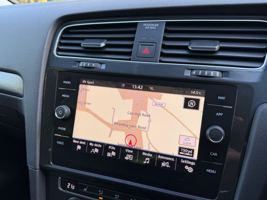 Used Volkswagen Golf 2020 for sale - 77936975: Photo 9