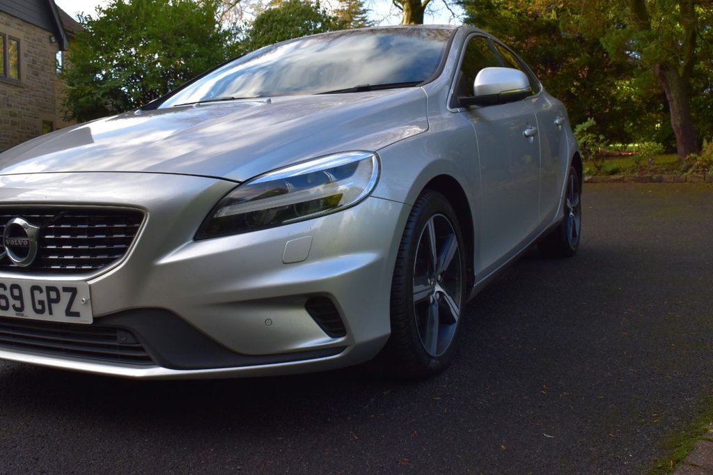Used Volvo V40 2019 for sale - 76698249: Photo 28