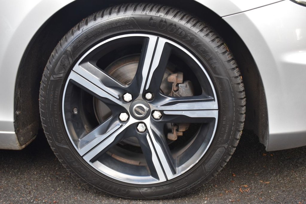 Used Volvo V40 2019 for sale - 76698249: Photo 29