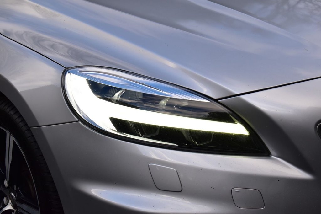 Used Volvo V40 2019 for sale - 76698249: Photo 35