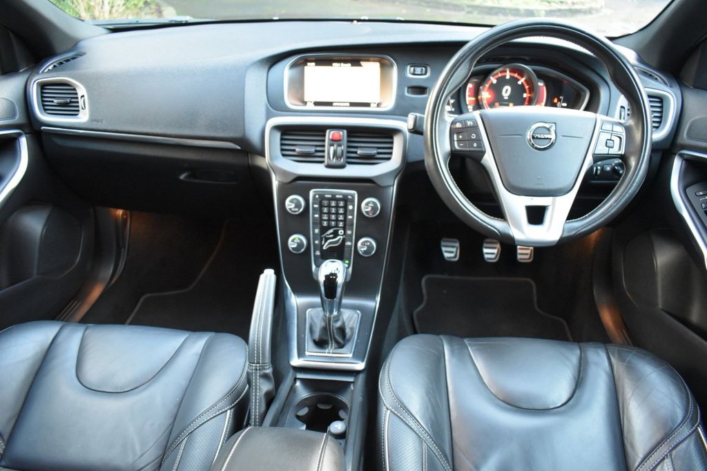 Used Volvo V40 2019 for sale - 76698249: Photo 5