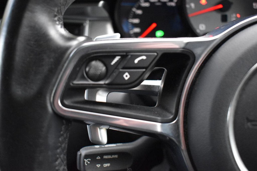 Used Porsche Macan 2015 for sale - 76469562: Photo 17