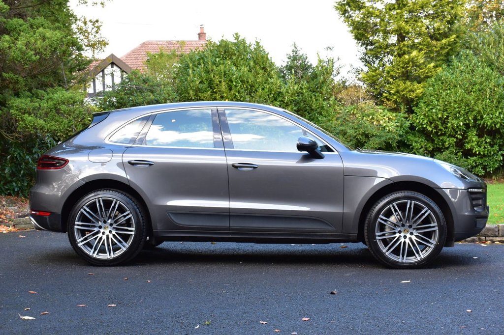 Used Porsche Macan 2015 for sale - 76469562: Photo 2