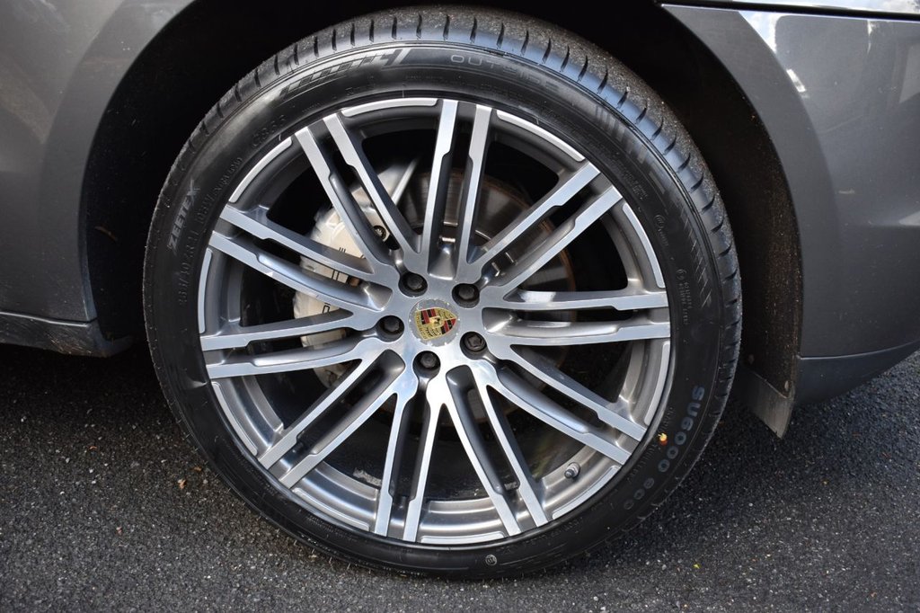 Used Porsche Macan 2015 for sale - 76469562: Photo 32