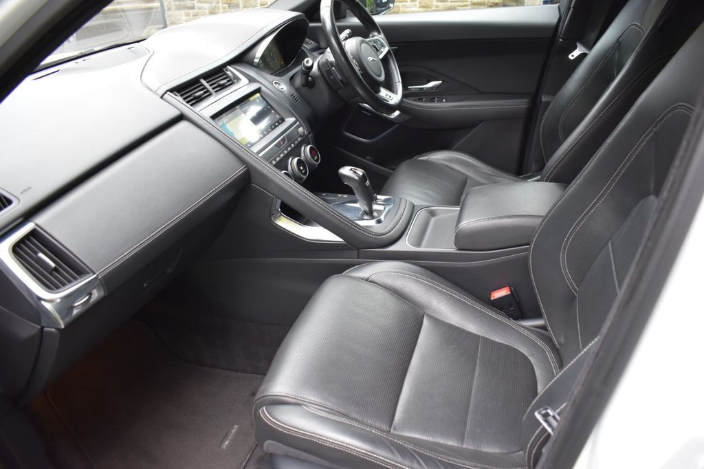 Used Jaguar E-Pace 2019 for sale - 77275854: Photo 16