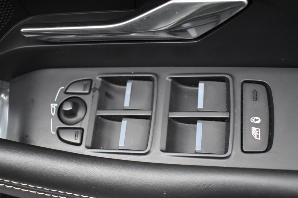 Used Jaguar E-Pace 2019 for sale - 77275854: Photo 23