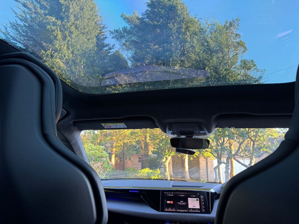 Used Audi e-tron GT 2023 for sale - 76642881: Photo 10