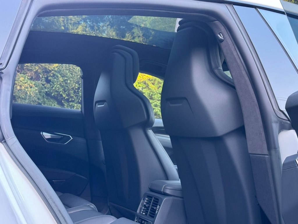 Used Audi e-tron GT 2023 for sale - 76642881: Photo 27