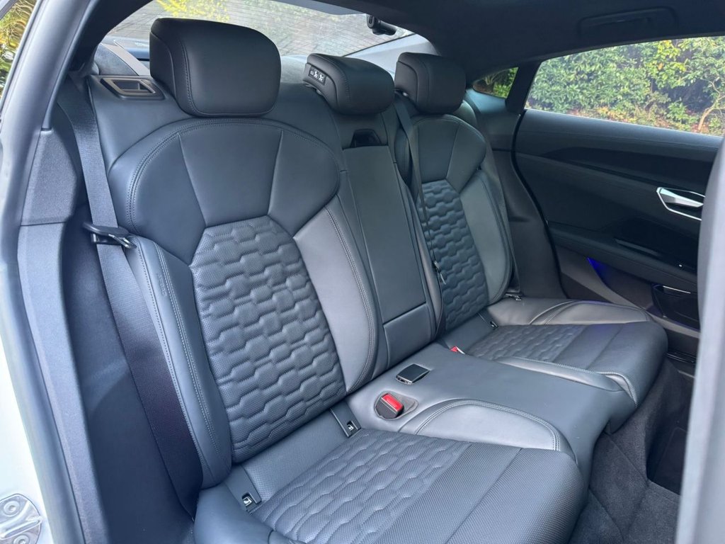 Used Audi e-tron GT 2023 for sale - 76642881: Photo 28