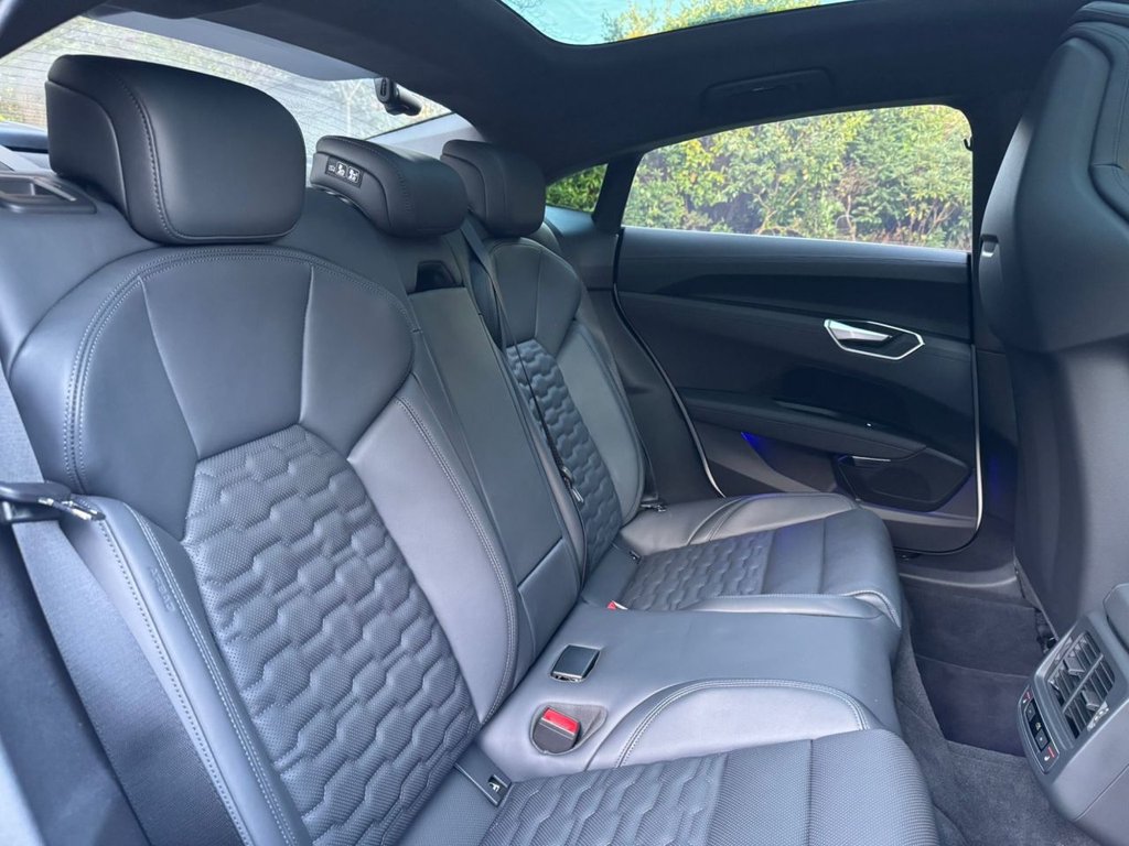 Used Audi e-tron GT 2023 for sale - 76642881: Photo 29