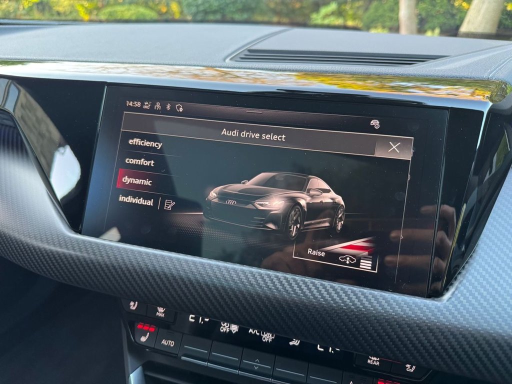 Used Audi e-tron GT 2023 for sale - 76642881: Photo 32