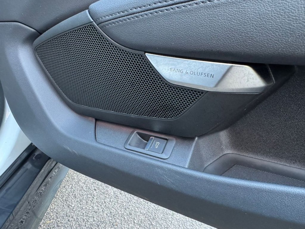 Used Audi e-tron GT 2023 for sale - 76642881: Photo 41