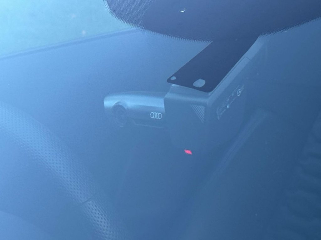 Used Audi e-tron GT 2023 for sale - 76642881: Photo 46