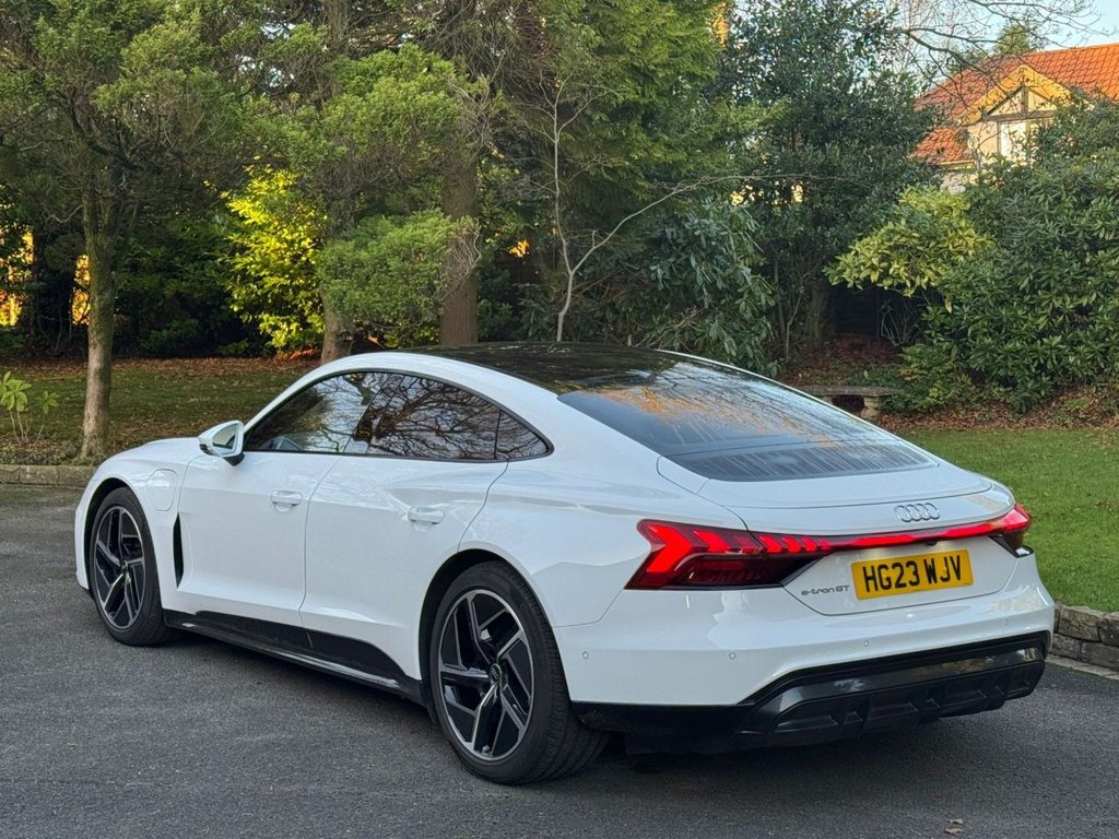 Used Audi e-tron GT 2023 for sale - 76642881: Photo 6