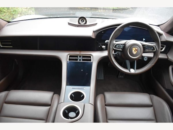 Used Porsche Taycan 2020 for sale - 74675689: Photo 17