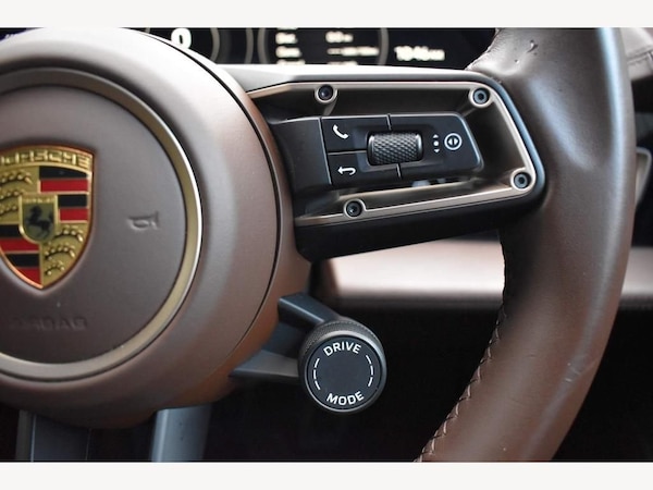 Used Porsche Taycan 2020 for sale - 74675689: Photo 29