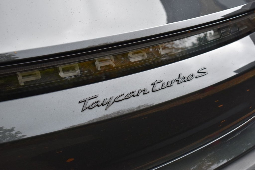 Used Porsche Taycan 2022 for sale - 76367629: Photo 34