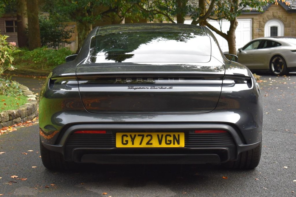 Used Porsche Taycan 2022 for sale - 76367629: Photo 4