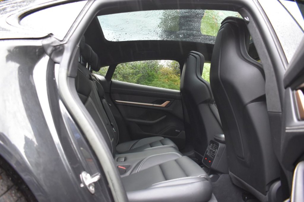 Used Porsche Taycan 2022 for sale - 76367629: Photo 7