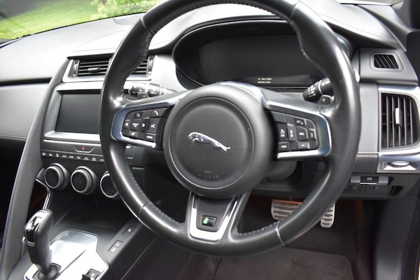 Used Jaguar E-Pace 2019 for sale - 74963966: Photo 24