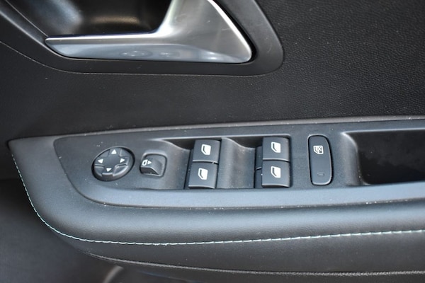 Used Peugeot E-208 2023 for sale - 73334813: Photo 22