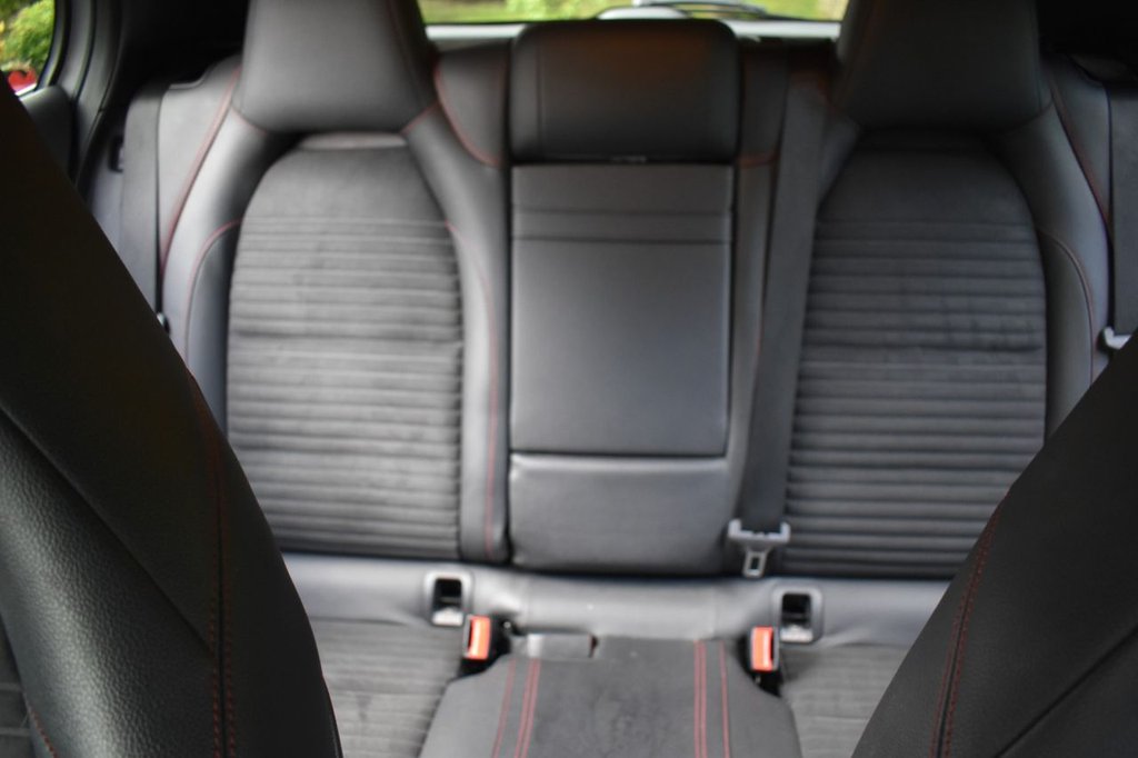 Used Mercedes-Benz GLA 2015 for sale - 76923428: Photo 29