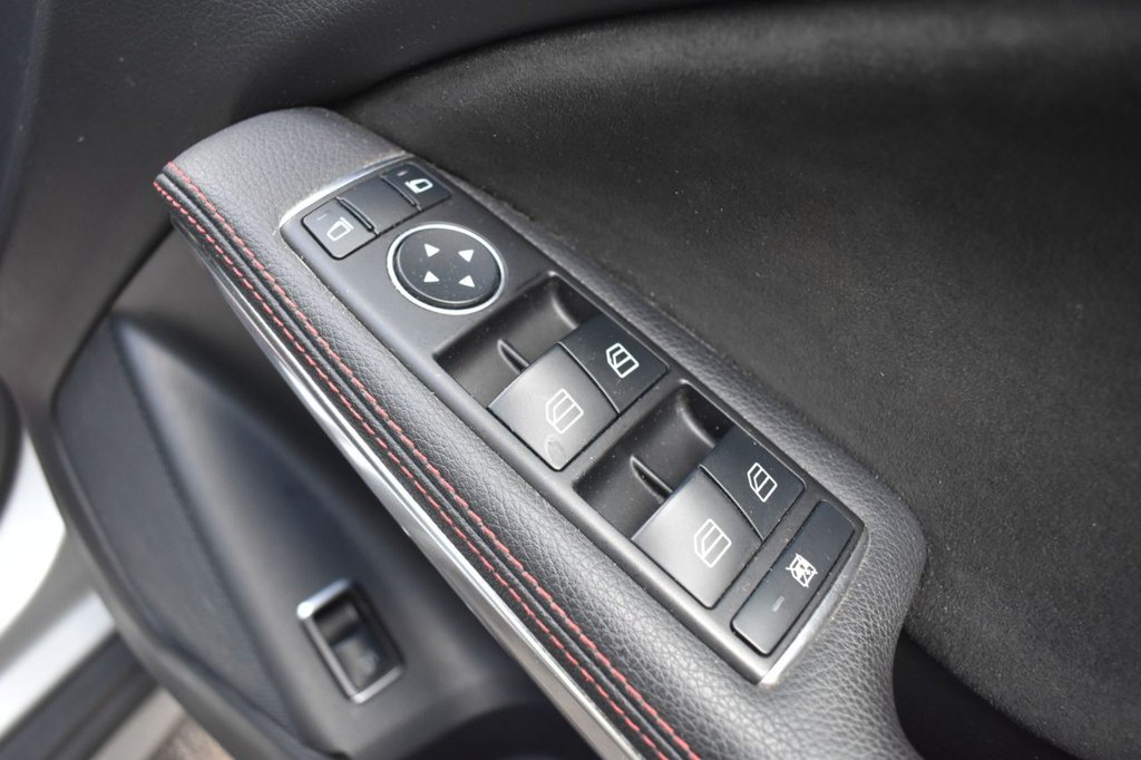 Used Mercedes-Benz GLA 2015 for sale - 76923428: Photo 30