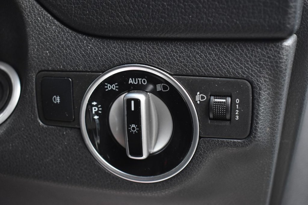 Used Mercedes-Benz GLA 2015 for sale - 76923428: Photo 31