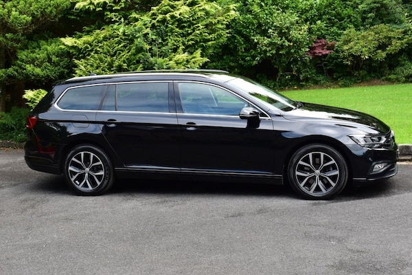 Used Volkswagen Passat 2021 for sale - 75295938: Photo 2