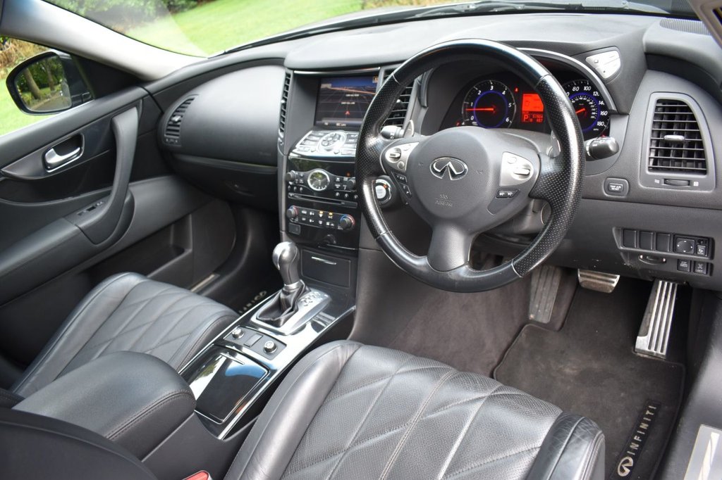 Used Infiniti FX 2010 for sale - 76514582: Photo 2
