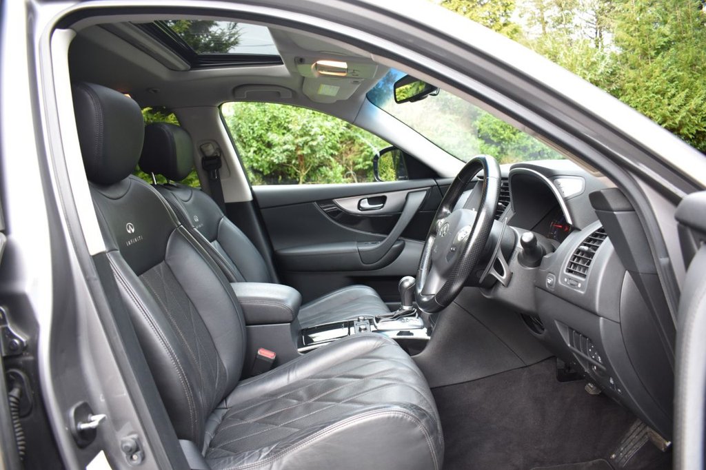 Used Infiniti FX 2010 for sale - 76514582: Photo 34