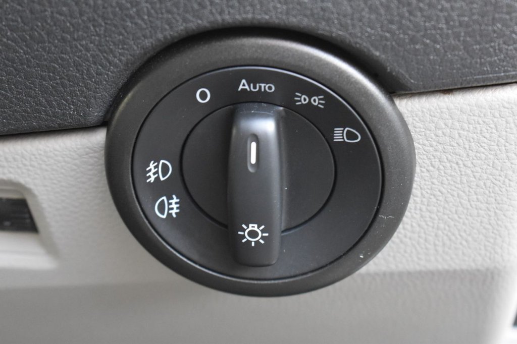 Used Volkswagen Transporter 2018 for sale - 76848289: Photo 18